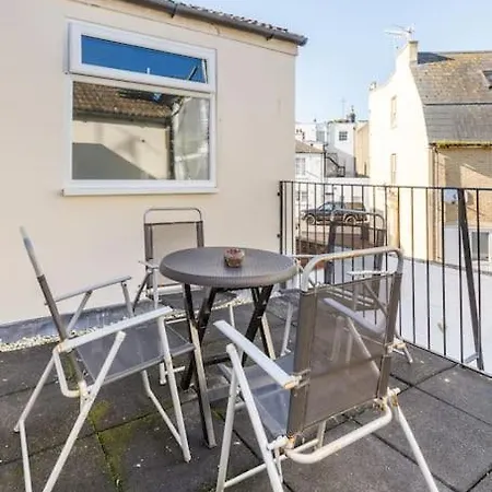 Cosy 2 Bed Apartment With Roof Terrace Worthing Exterior photo