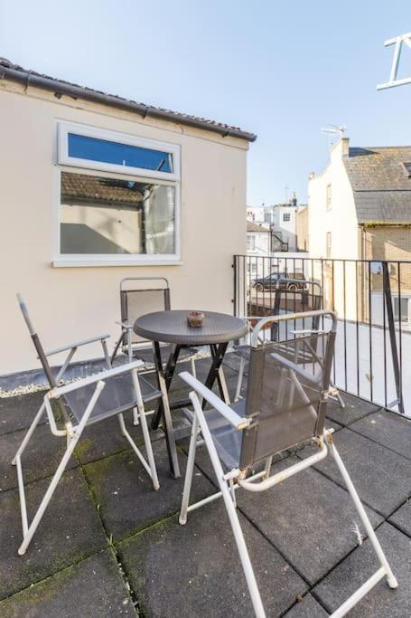 Apartment Cosy 2 Bed With Roof Terrace Worthing