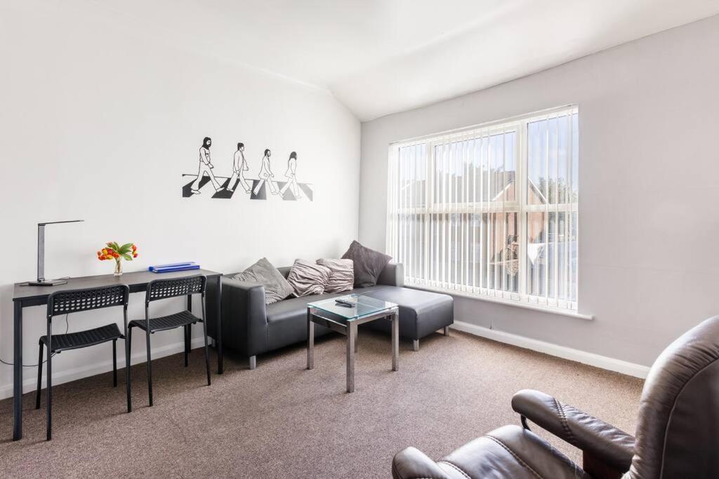 Apartment Cosy 2 Bed With Roof Terrace